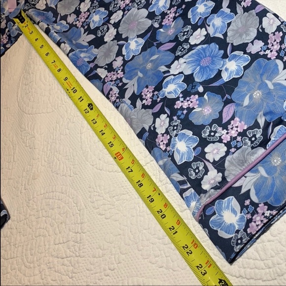 Silky floral pajama bottoms. Large - Picture 4 of 7